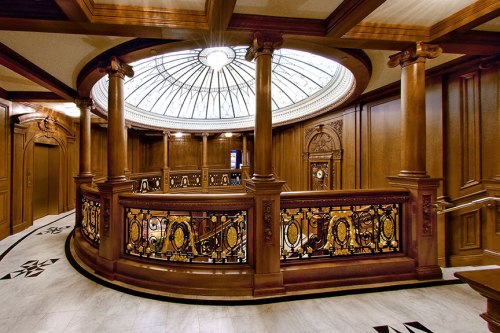 titanic-attraction-grand-staircase01sm